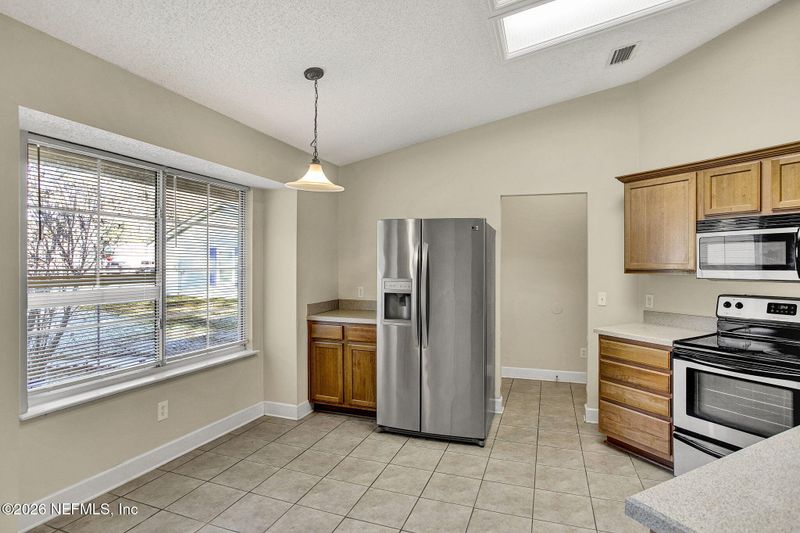 8335 Fire Fly Ln, Jacksonville, FL 32244