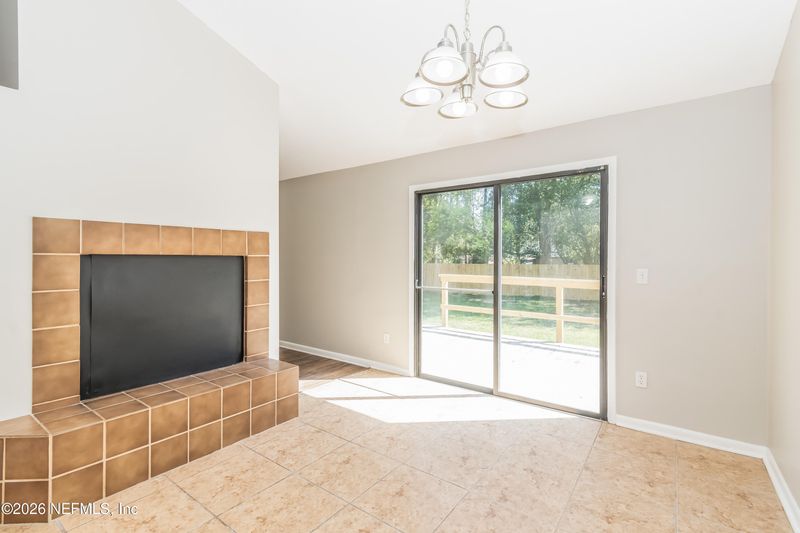8337 Chason Rd E, Jacksonville, FL 32244