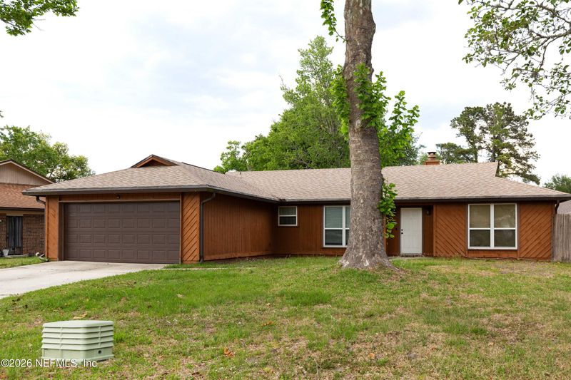 8339 Pepperwood Ct, Jacksonville, FL 32244