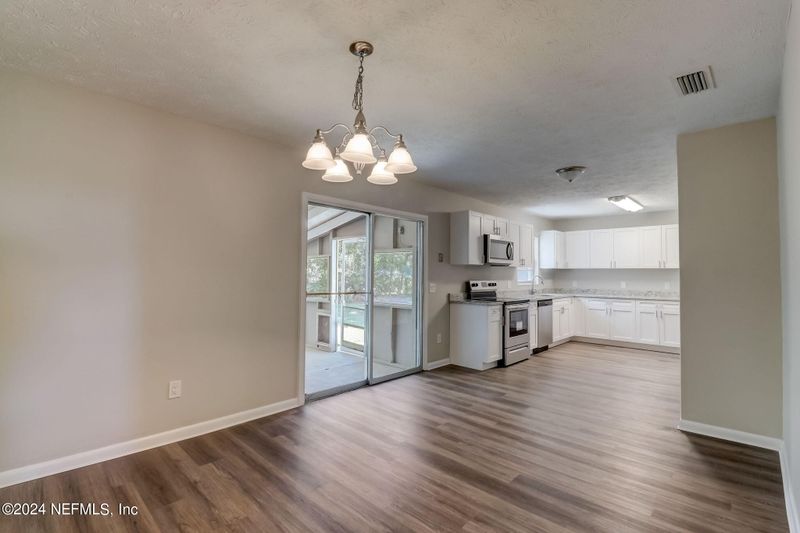 8350 Noroad, Jacksonville, FL 32210