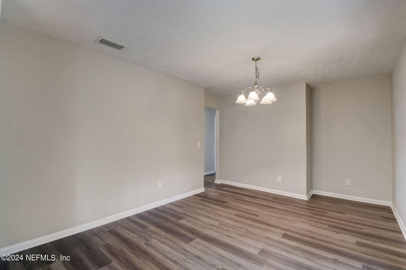 8350 Noroad, Jacksonville, FL 32210