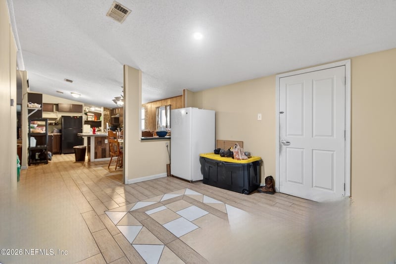 8355 Nussbaum Dr, Jacksonville, FL 32210