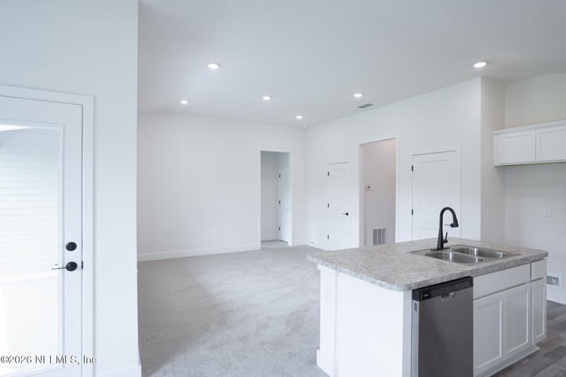8357 Helmsley Blvd, Jacksonville, FL 32219