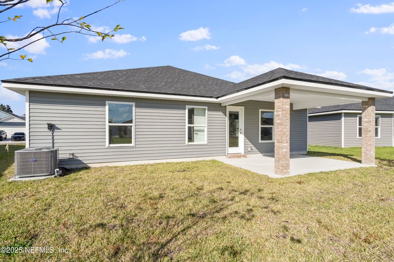 8363 Helmsley Blvd, Jacksonville, FL 32219