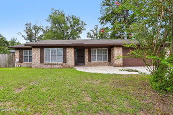 8364 Pointer Dr N, Jacksonville, FL 32221