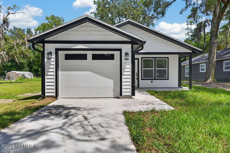 8365 Susie St, Jacksonville, FL 32210