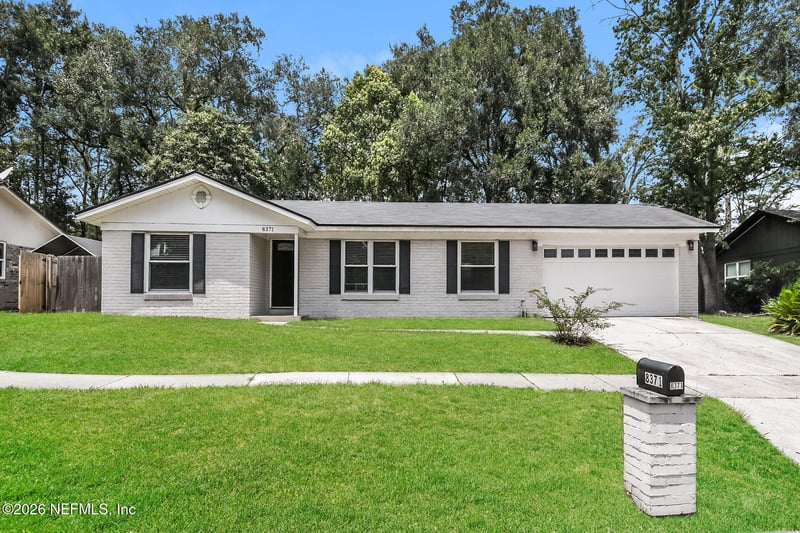 8371 Pointer Dr N, Jacksonville, FL 32221