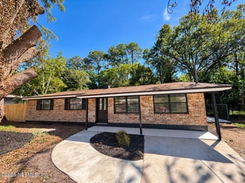 8382 Fury Dr, Jacksonville, FL 32244