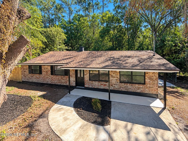 8382 Fury Dr, Jacksonville, FL 32244