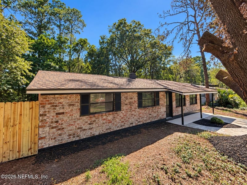 8382 Fury Dr, Jacksonville, FL 32244
