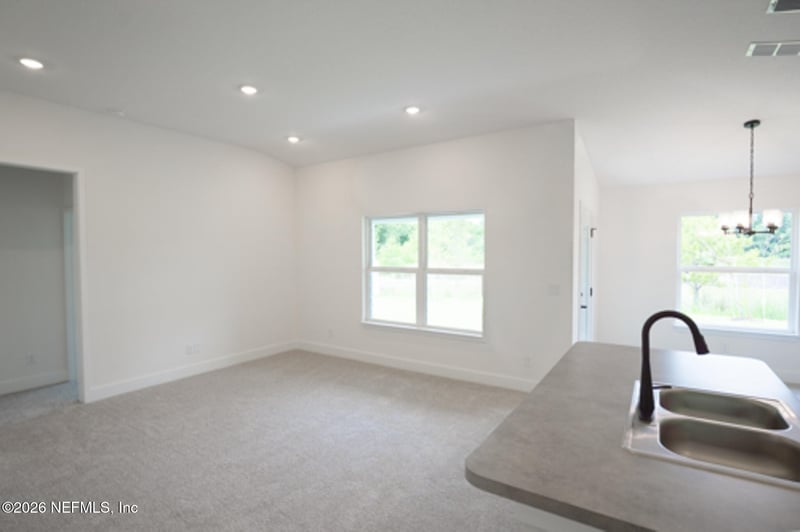 8393 Helmsley Blvd, Jacksonville, FL 32219