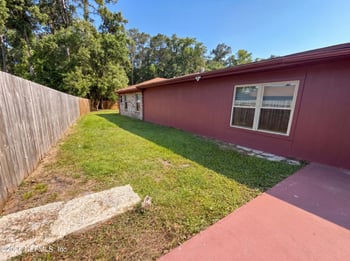 841 Chalmet Ln, Jacksonville, FL 32218