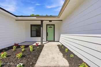8411 Three Creeks Blvd, Jacksonville, FL 32220