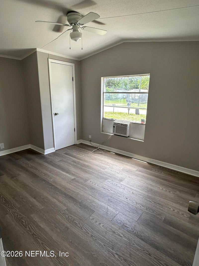 8419 Mcglothlin St, Jacksonville, FL 32210