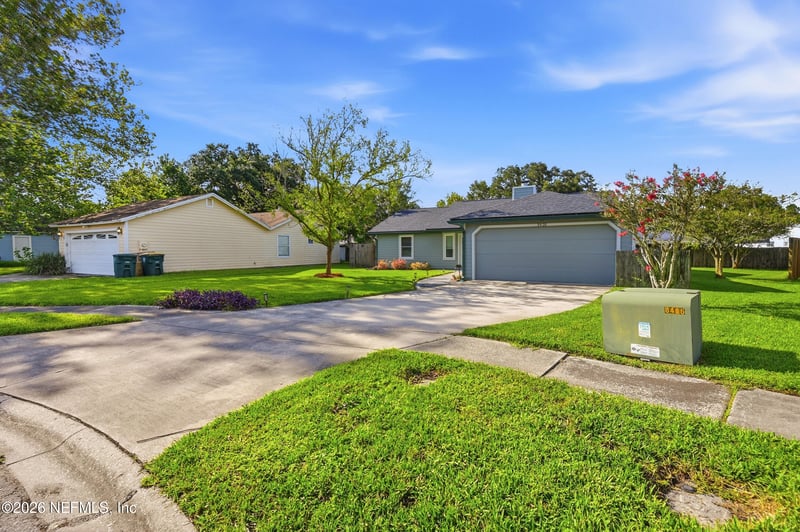 8420 Duskin Ct, Jacksonville, FL 32216