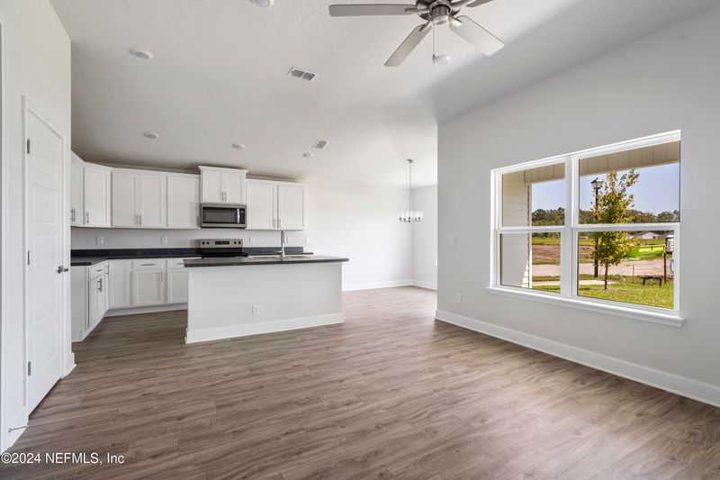 8420 Helmsley Blvd, Jacksonville, FL 32219