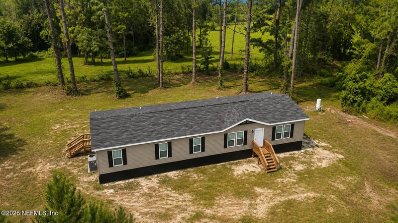8421 NW 210th St, Starke, FL 32091