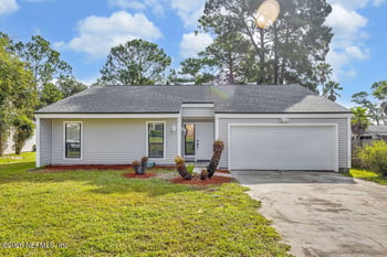 8423 Chason Rd E, Jacksonville, FL 32244