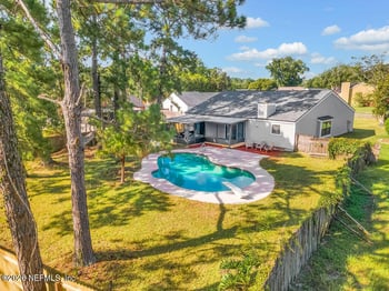 8423 Chason Rd E, Jacksonville, FL 32244