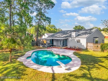 8423 Chason Rd E, Jacksonville, FL 32244