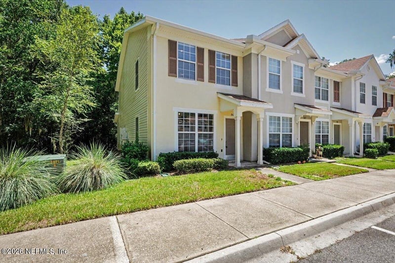 8423 Thornbush Ct, Jacksonville, FL 32216