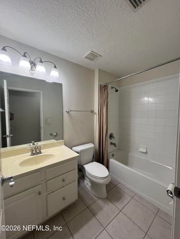 8429 Highgate Dr, Jacksonville, FL 32216