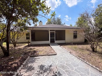 8436 Staplehurst Dr W, Jacksonville, FL 32244