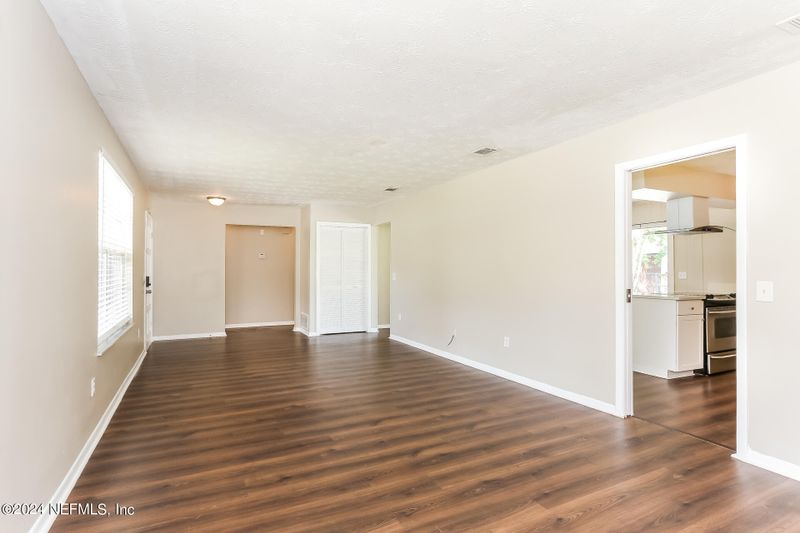 8439 Sophist Cir E, Jacksonville, FL 32219
