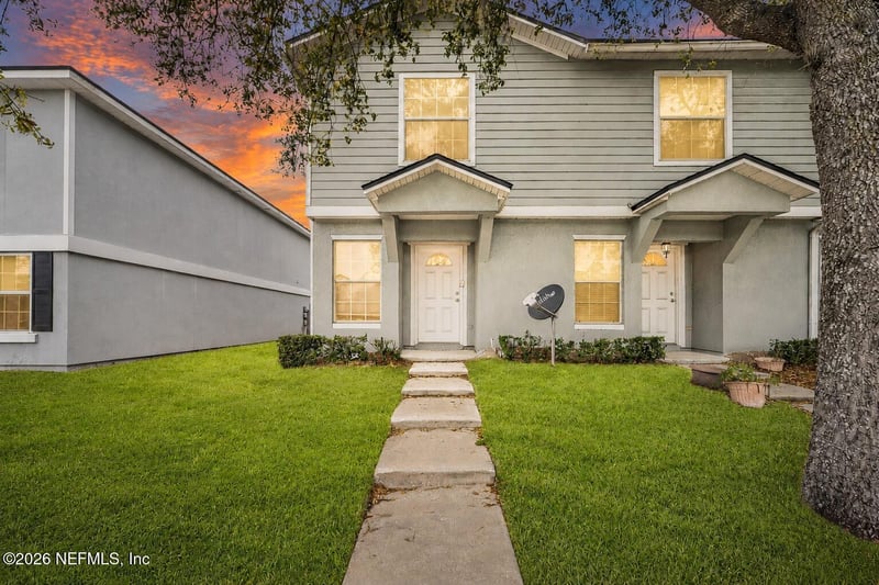 8446 Mcgirts Village Ln, Jacksonville, FL 32210