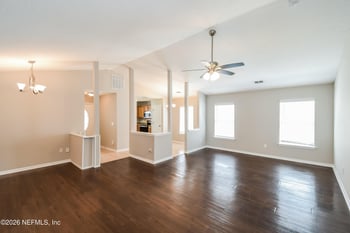 8450 Maple St, Jacksonville, FL 32244
