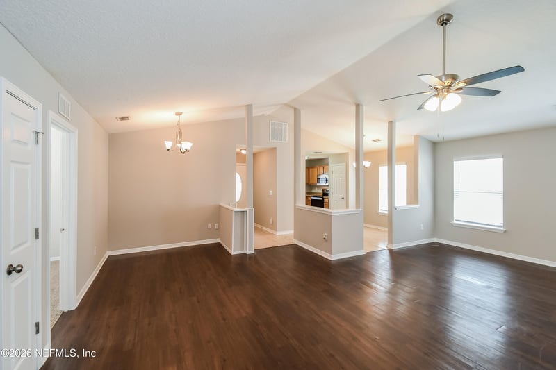 8450 Maple St, Jacksonville, FL 32244
