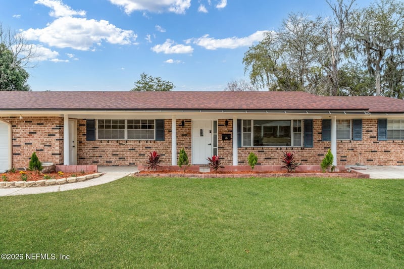8460 Lynda Sue Ln W, Jacksonville, FL 32217