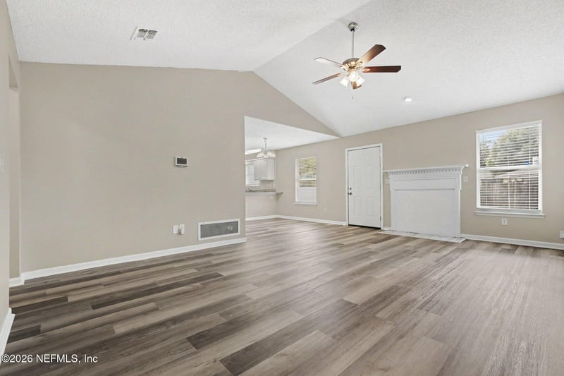 8468 Pikes Peak Dr N, Jacksonville, FL 32244