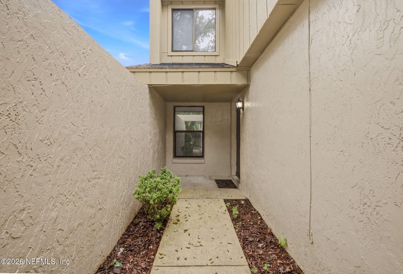 8468 Windypine Ln, Jacksonville, FL 32244