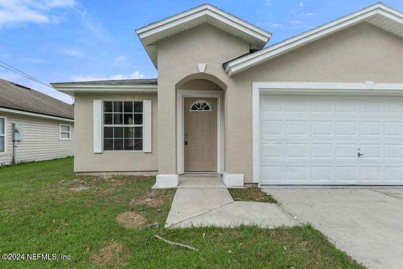 8475 Cheryl Ann Ln, Jacksonville, FL 32244