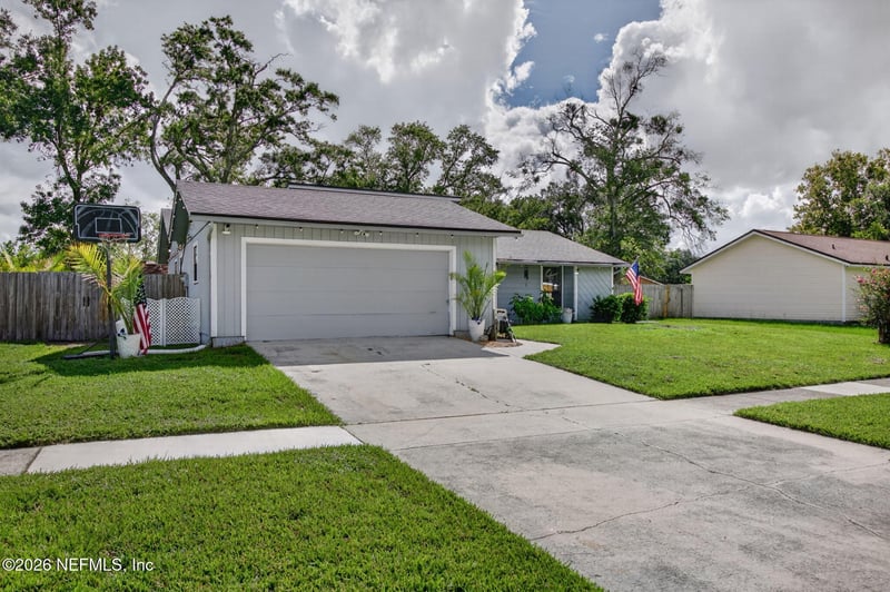 8479 Rampart Rd, Jacksonville, FL 32244