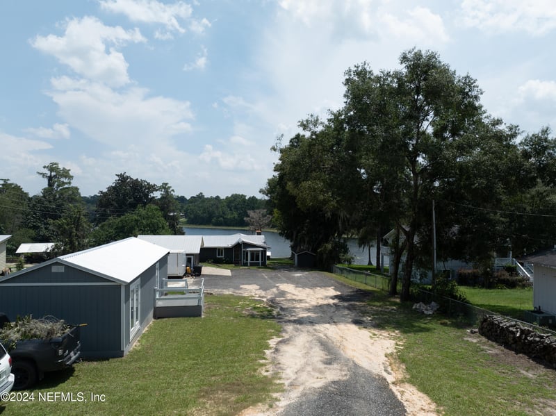 8491 Lilly Lake Rd, Melrose, FL 32666