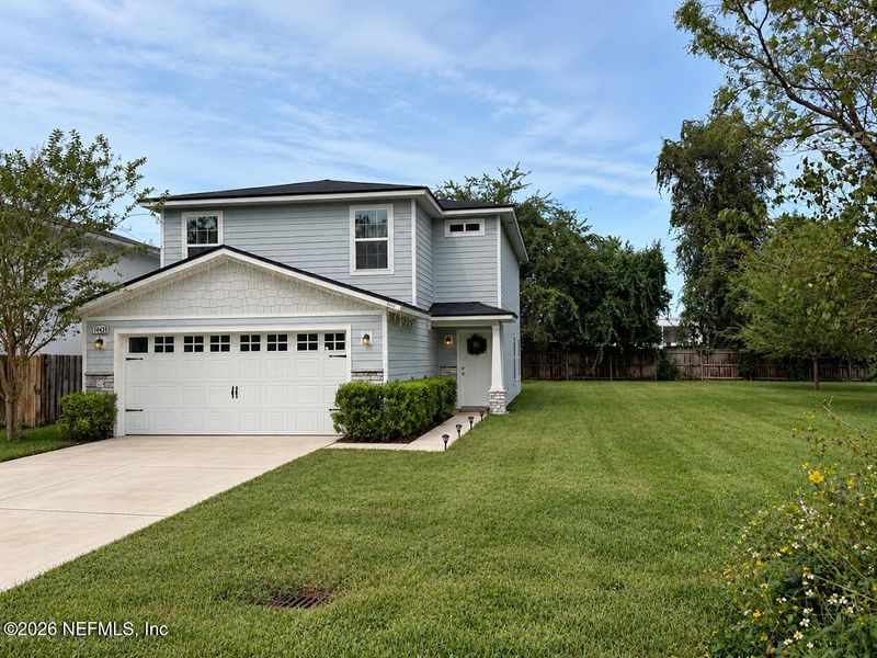8493 Thor St, Jacksonville, FL 32216