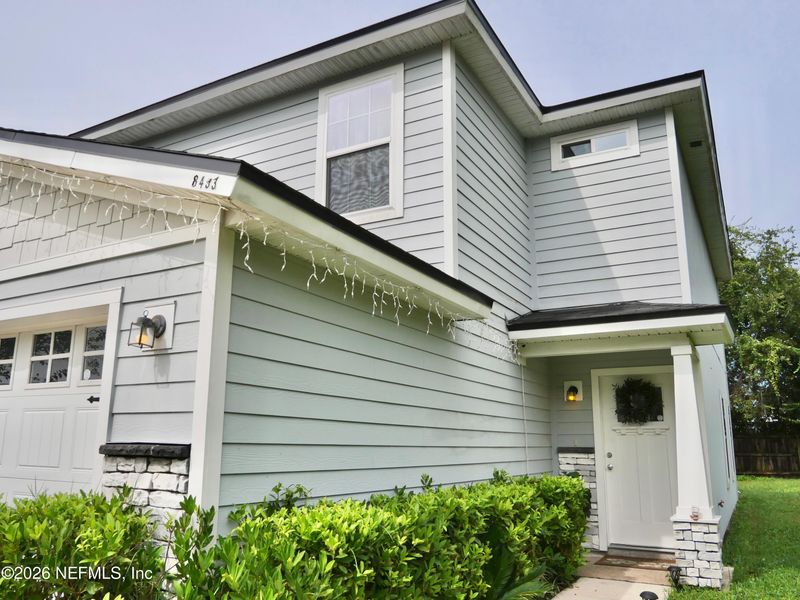 8493 Thor St, Jacksonville, FL 32216