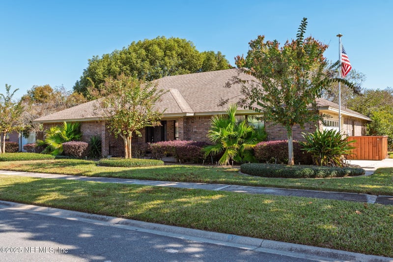 8499 Bandera Cir W, Jacksonville, FL 32244