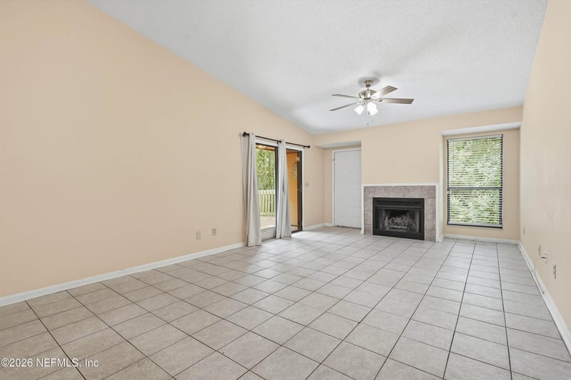 85 Debarry Ave #2022, Orange Park, FL 32073