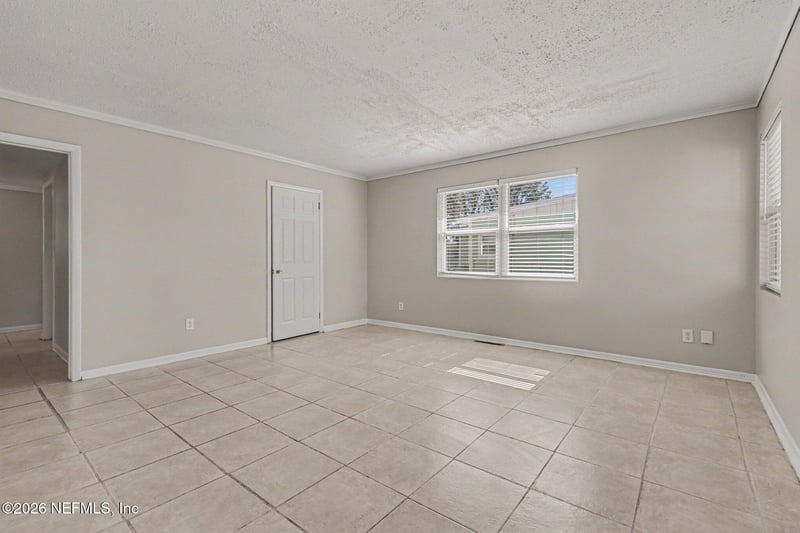 8509 Laurens Rd, Jacksonville, FL 32208