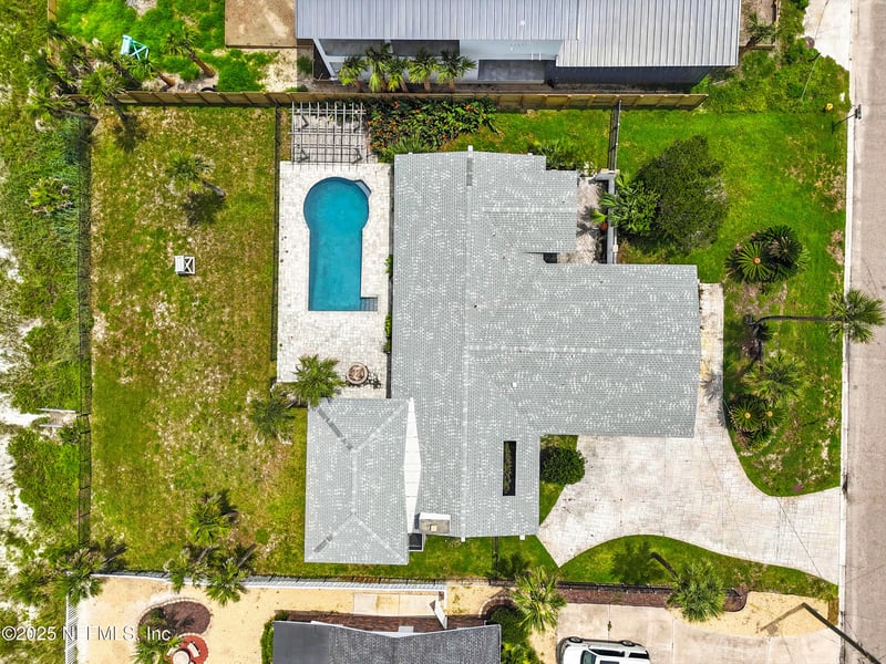 851 Beach Ave, Atlantic Beach, FL 32233