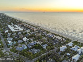 851 Beach Ave, Atlantic Beach, FL 32233