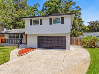 8529 Burkhall St, Jacksonville, FL 32211