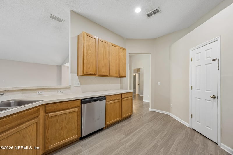 8531 Longford Dr, Jacksonville, FL 32244