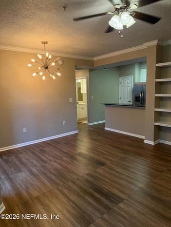 8539 Gate Pw W #424, Jacksonville, FL 32216
