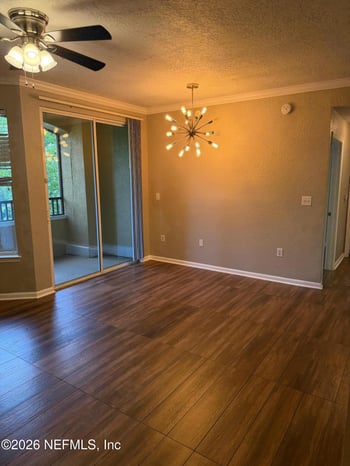 8539 Gate Pw W #424, Jacksonville, FL 32216