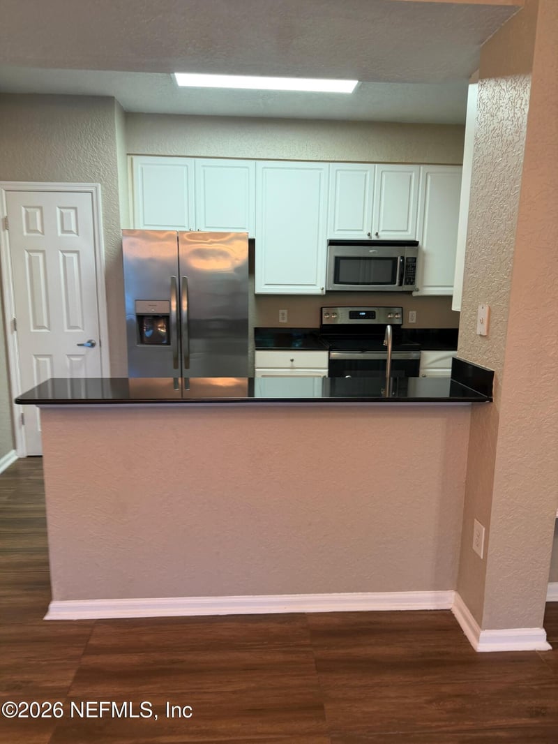 8539 Gate Pw W #424, Jacksonville, FL 32216