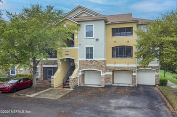 8539 Gate Pw W #438, Jacksonville, FL 32216